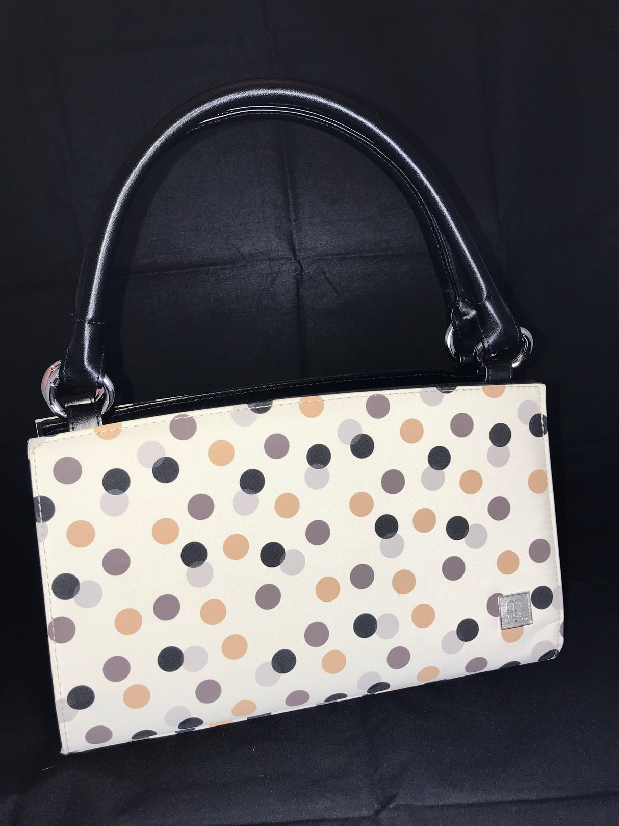 Mia Classic (126078812185)