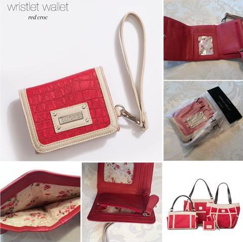 Red Croc Wristlet/Wallet (92024897561)