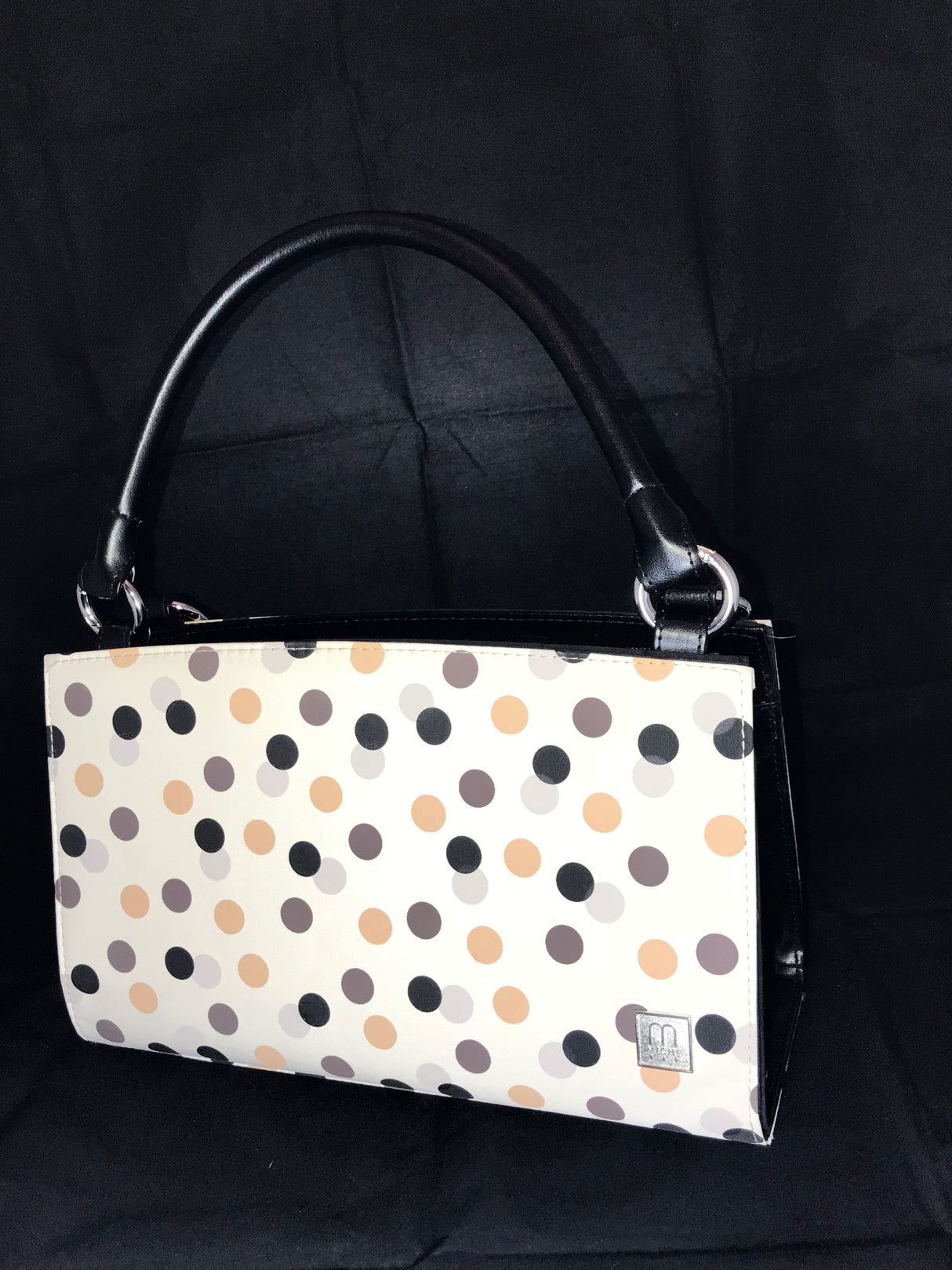 Mia Classic (126078812185)