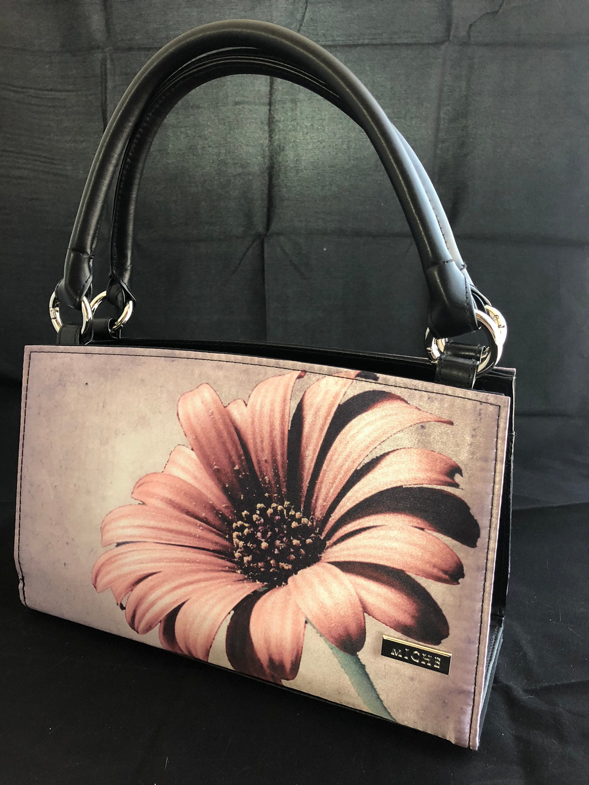 Pink Daisy Classic - CUSTOM! (126580523033)