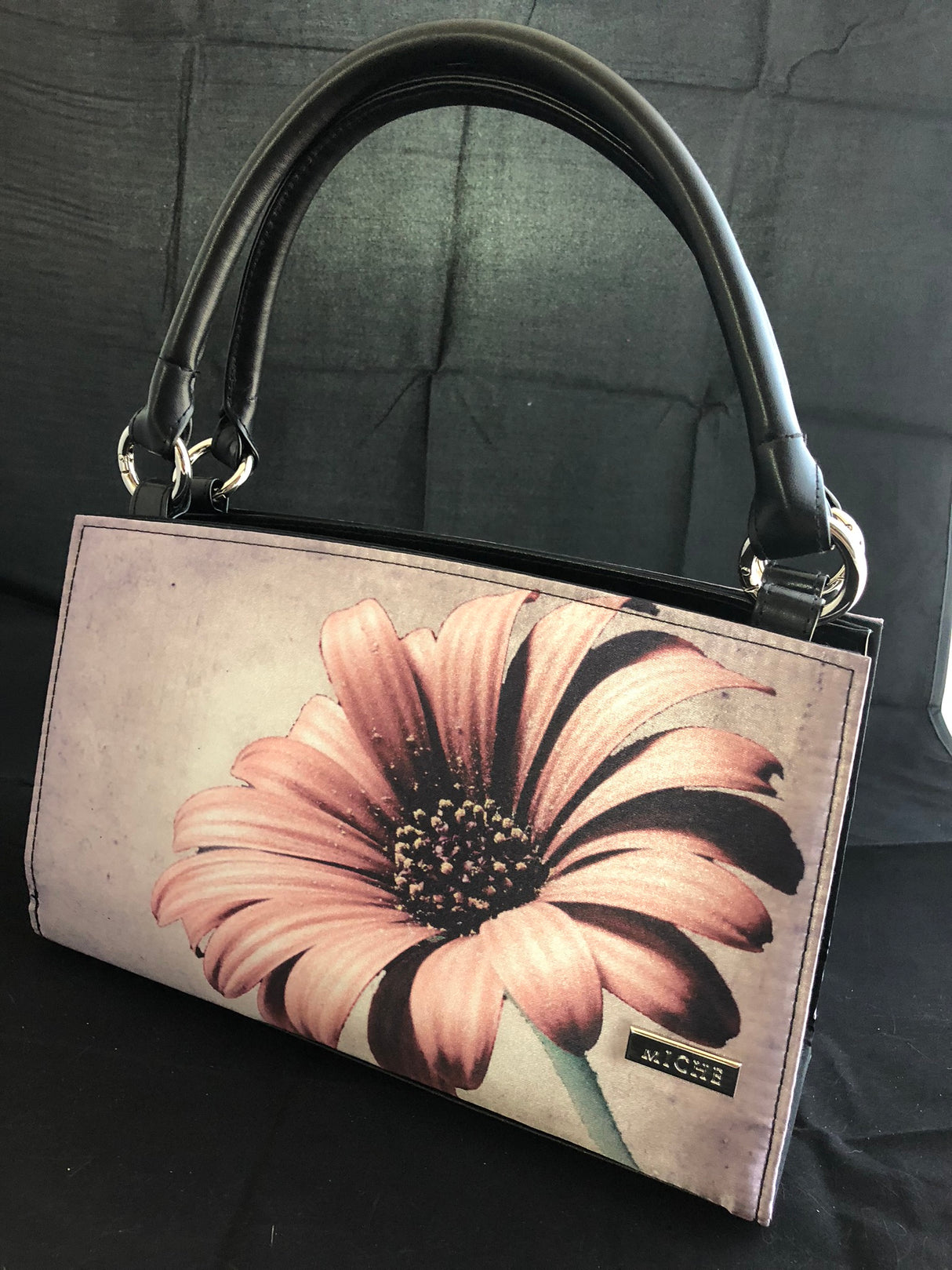 Pink Daisy Classic - CUSTOM! (126580523033)