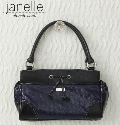 Janelle Classic (72474001433)