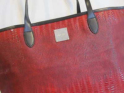 Red Tote (9798185612)